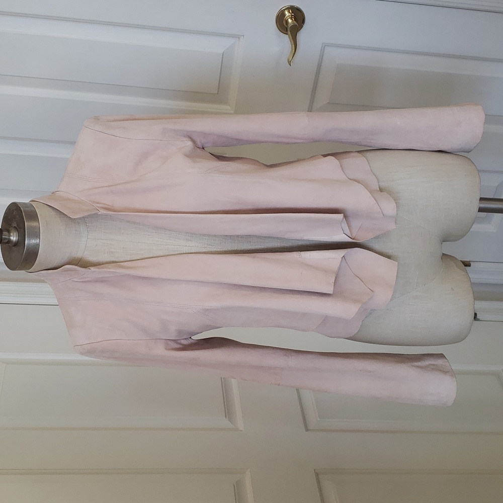 Soft blush pink genuine suede White House Black Market Draped Suede Leather S - Picture 4 of 10
